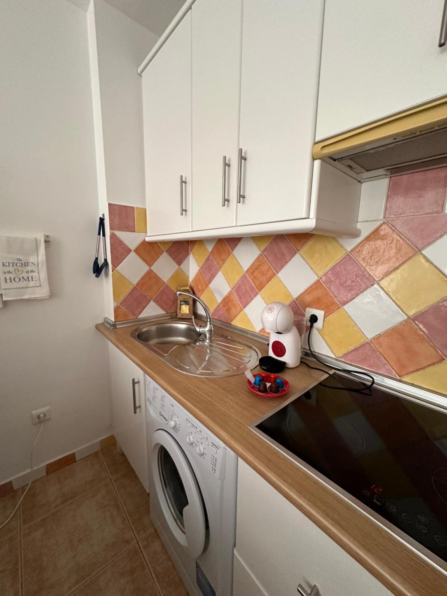 Tiyoweh Appartement Nerja Buitenkant foto